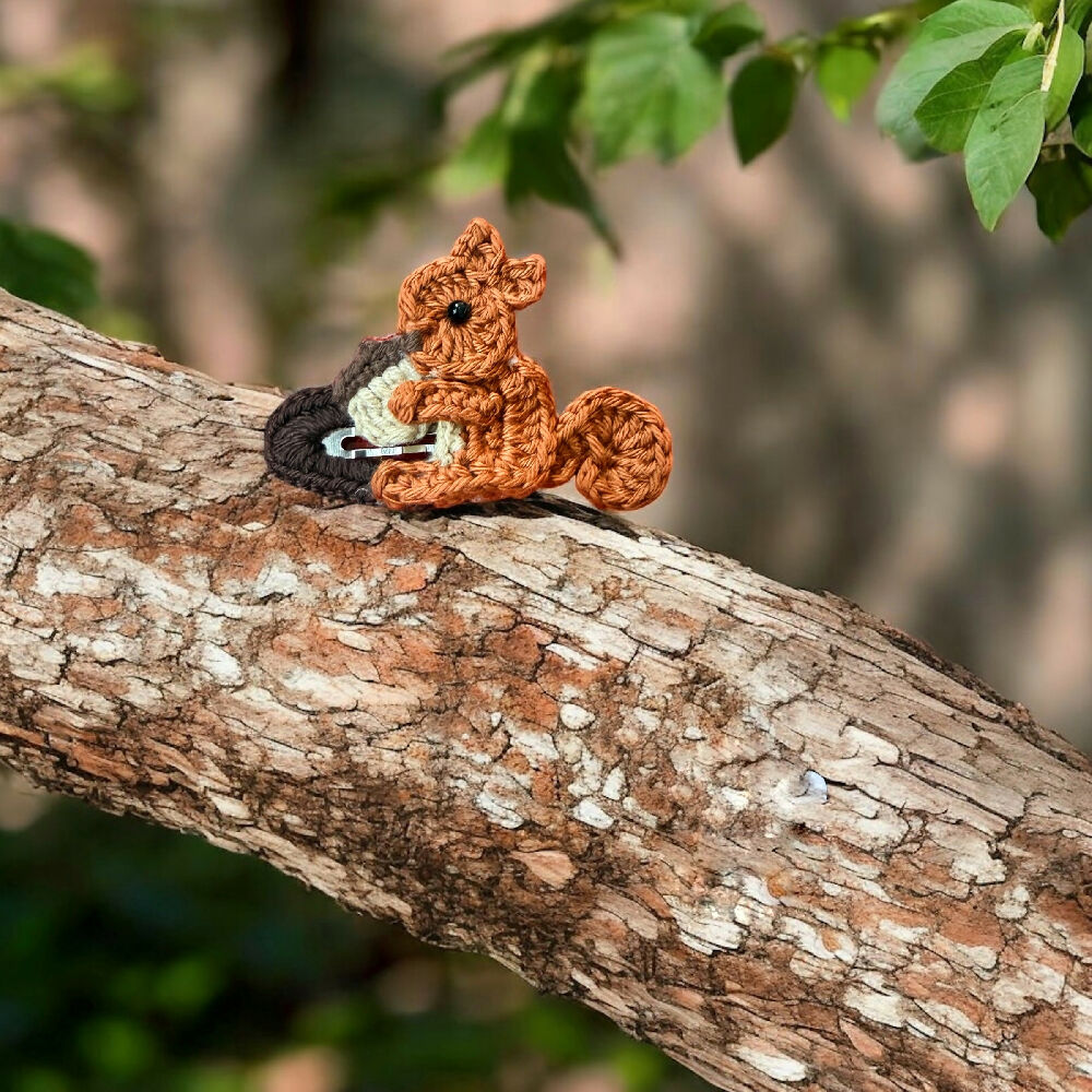 The Acorn Archer Hairclip