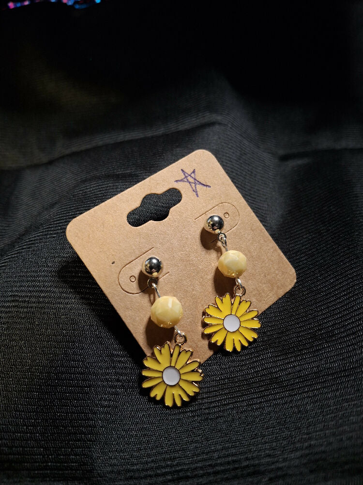 Sunny Daisy Drops